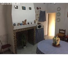 CASA DE DOS PLANTAS EN ALEDO