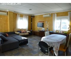 SE ALQUILA CASA PARA VERANO CON TERRENO Y PISCINA