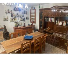 Casa independiente con gran patio
