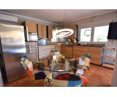 Impresionante chalet con apartamento independiente en La Zenia