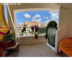 SE VENDE BUNGALOW PLANTA ALTA DE 2 DORMITORIOS CON PISCINA COMUNITARIA
