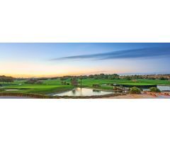 Villas de nueva construcción en primera línea de Lo Romero Golf