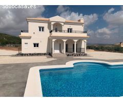VILLAS DE OBRA NUEVA EN PINOSO