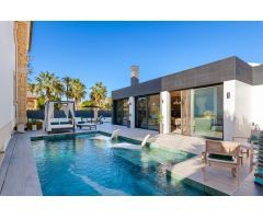 Villa en Venta en Jacarilla, Alicante