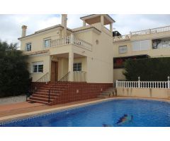 Adosado en Venta en Algorfa, Alicante