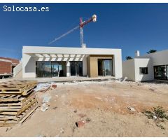 Villa en Venta en Los Montesinos, Alicante