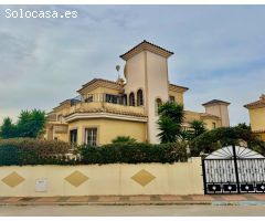 Villa en Venta en Algorfa, Alicante