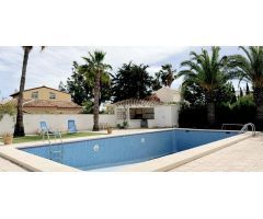 Chalet en Venta en Orihuela Costa, Alicante