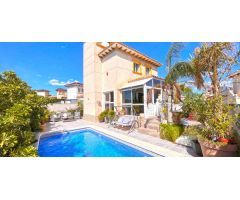 Chalet en Venta en Orihuela Costa, Alicante