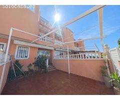 Acogedora vivienda en un residencial pequeño de 10 chalets.