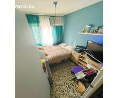 Ofrecemos a la venta un apartamento en el centro de Torrevieja.