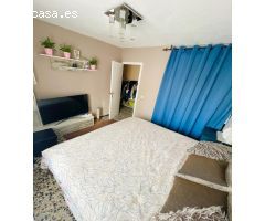 Ofrecemos a la venta un apartamento en el centro de Torrevieja.