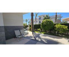 PROPIEDAD NUEVA CON PISCINA, GARAJE Y JARDIN