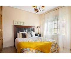 Chalet de 5 dormitorios y piscina privada en La Florida