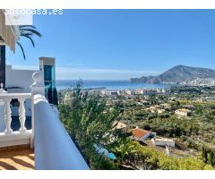 VILLA EN ALTEA EN VENTA