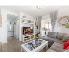 ¡Apartamento reformado en Viñamar IV con plaza de garaje!