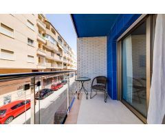 SE VENDE ESTUDIO EN PRIMERA LINEA DE LA PLAYA EN TORREVIEJA (ALICANTE)