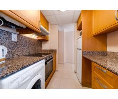 SE VENDE ESTUDIO EN PRIMERA LINEA DE LA PLAYA EN TORREVIEJA (ALICANTE)