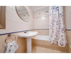 SE VENDE ESTUDIO EN PRIMERA LINEA DE LA PLAYA EN TORREVIEJA (ALICANTE)