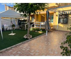 CHALET SEMI-ADOSADO EN AVDA.BALEARES -AGUAS NUEVAS TORREVIEJA