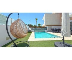 Chalet en Venta en Orihuela Costa, Alicante