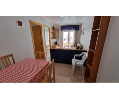 APARTAMENTO DE DOS DORMITORIOS CON PISCINA COMUNITARIA - ZONA TORREVIEJA -