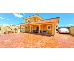 Chalet en Venta en Torrevieja, Alicante