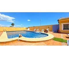 Chalet en Venta en Torrevieja, Alicante