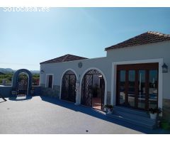 Chalet en Venta en Jacarilla, Alicante