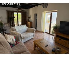 Chalet en Venta en Jacarilla, Alicante