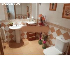 Villa en Venta en Petrer, Alicante