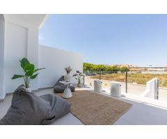 Modernas casas adosadas con solárium y sótano en Rafal, Alicante