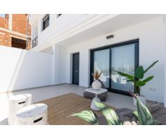 Modernas casas adosadas con solárium y sótano en Rafal, Alicante