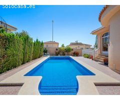 Villa en Venta en Rojales, Alicante