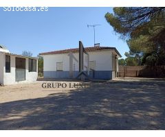 SE VENDE PARCELA EN MONTALVOS