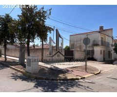 SE VENDE CASA ADOSADA PARA REFORMAR (AGUAS NUEVAS)