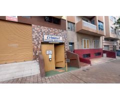 Se vende local comercial con excelente ubicación
