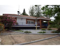 Chalet con casa invitados y piscina