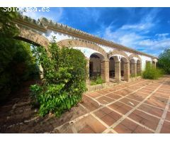 CHALET EN HINOJOS CON PARCELA Y PISCINA