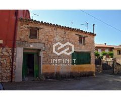 ¿casa de pueblo, tranquilidad y pantano al lado? Siiii lo tenemos¡¡¡
