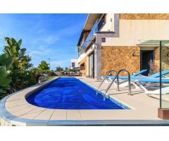 Chalet de lijo a 300m de la playa en Vilafortuny