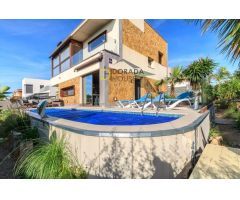 Chalet de lijo a 300m de la playa en Vilafortuny