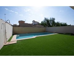Excelente oportunidad, Chalet independiente en primera línea de playa en Chipiona