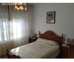 En venta gran casa en Ares con piscina.