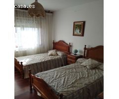 En venta gran casa en Ares con piscina.