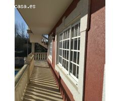 En venta gran casa en Ares con piscina.
