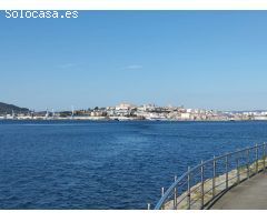 Única casa en venta en el puerto de Mugardos.