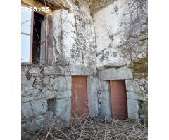 Gran finca con varias edificaciones para rehabilitar.