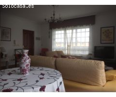 EN VENTA ESTUPENDO CHALET EN CASCO URBANO, ARES.