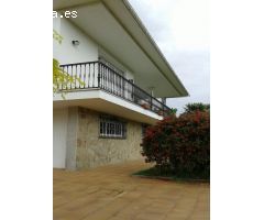 EN VENTA ESTUPENDO CHALET EN CASCO URBANO, ARES.